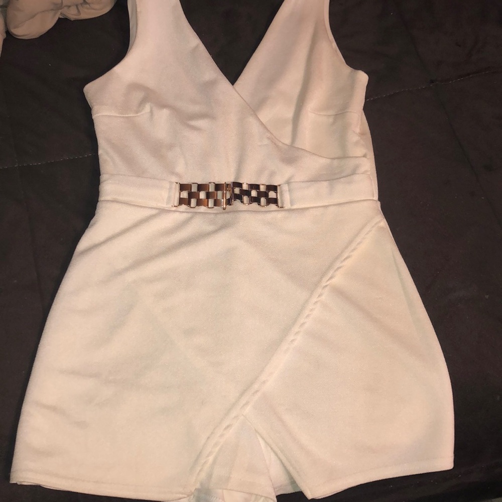 NWT** Valia White Romper